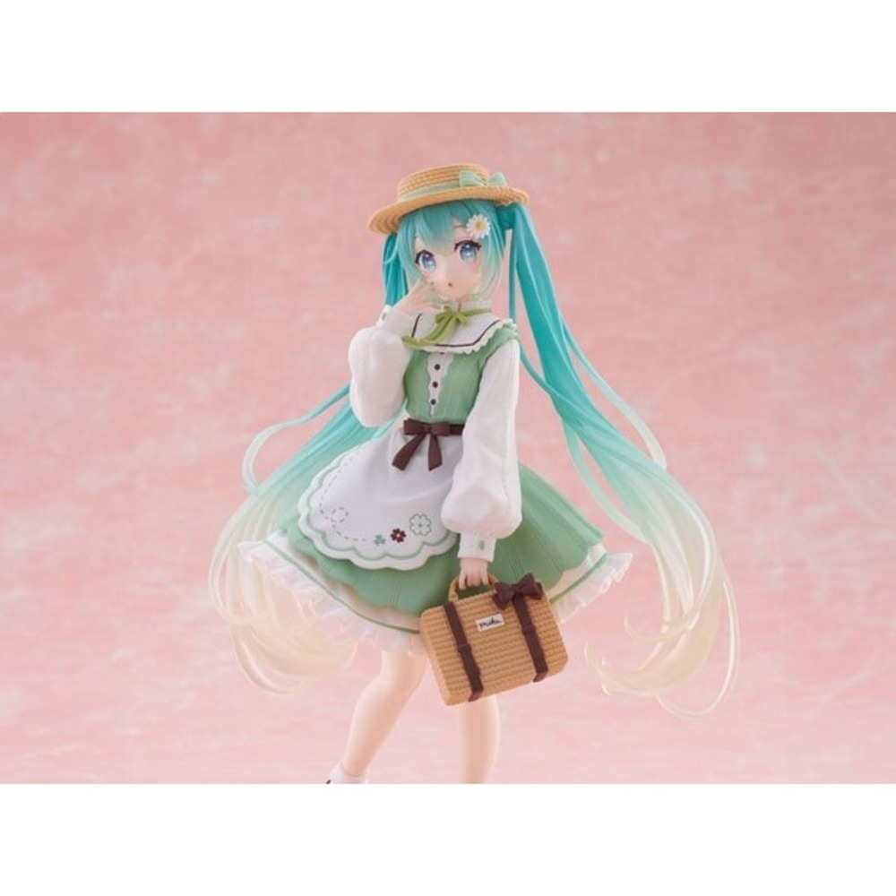 SEGA Hatsune Miku Luminasta Figure New Country Style Cottagecore